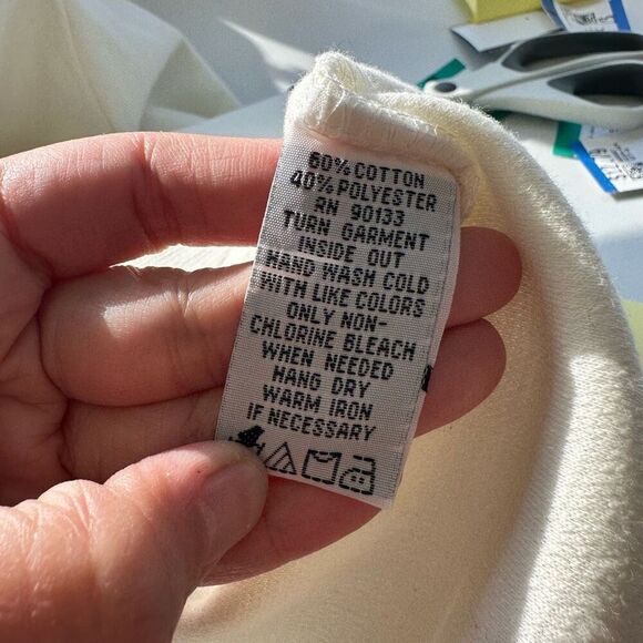 Bob Mackie White Knit Button Down Cardigan Black Wavy Trim Wearable Art M NEW - Picture 9 of 10